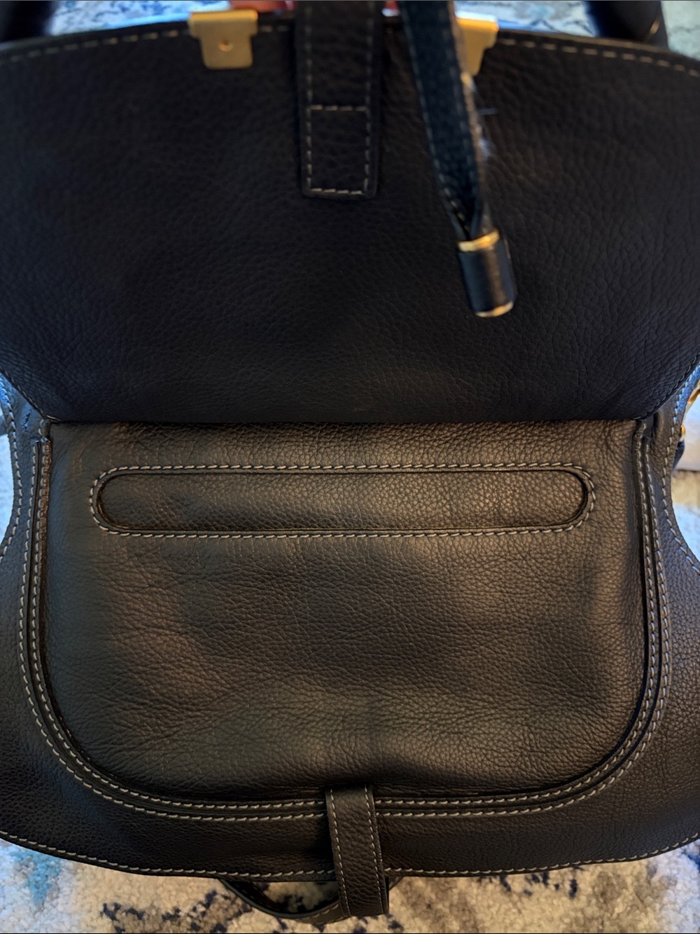Chloé Black Leather Shoulder Bag with Gold Hardware - Picture 8 of 13